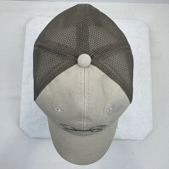 Under Armour Adjustable Tan Mesh Trucker Hat Embroidered Free Fit Snapback Cap - Picture 5 of 9